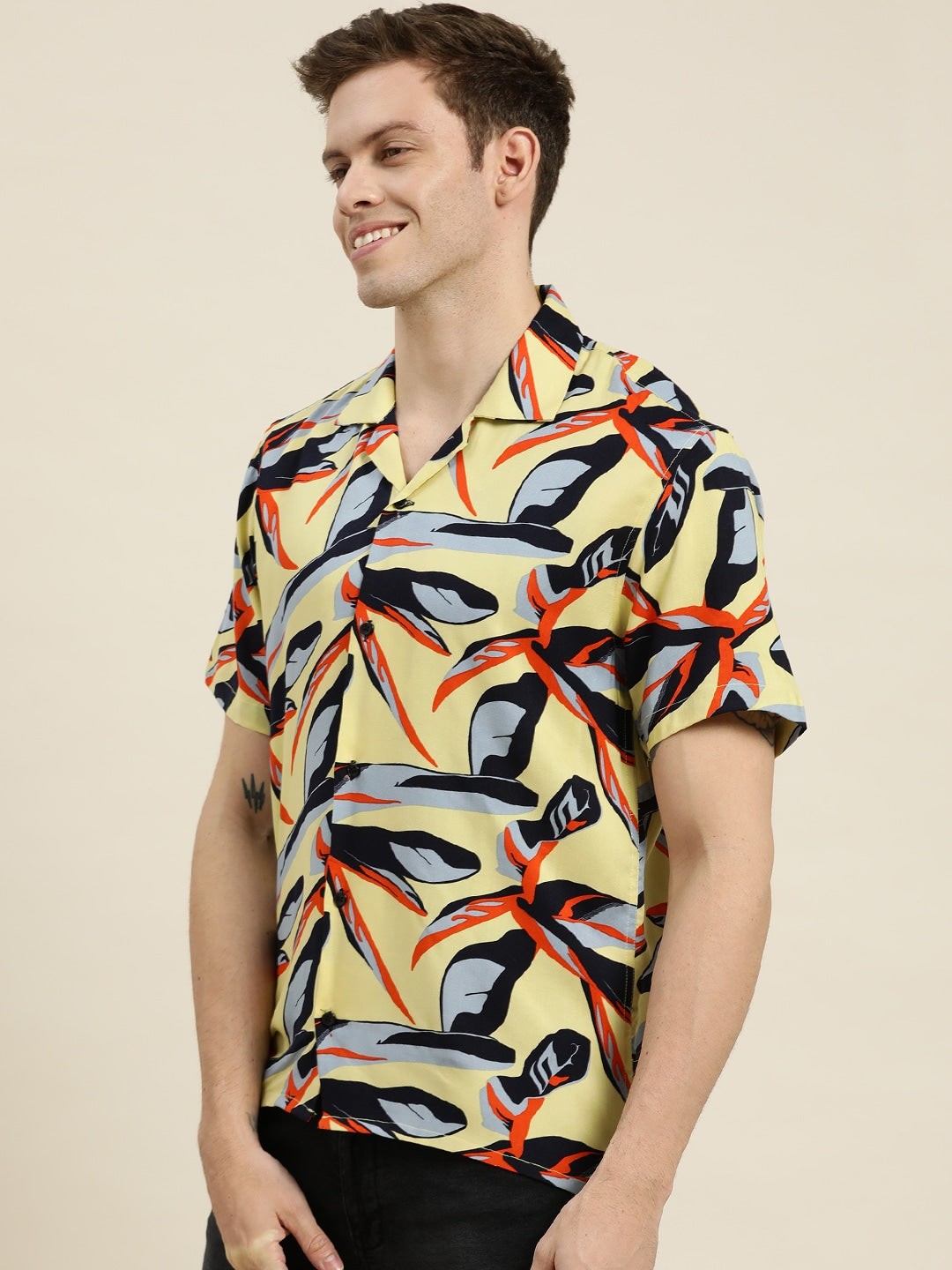 Men Yellow-Navy Prints Viscose Rayon Relaxed Fit Casual Resort Shirt