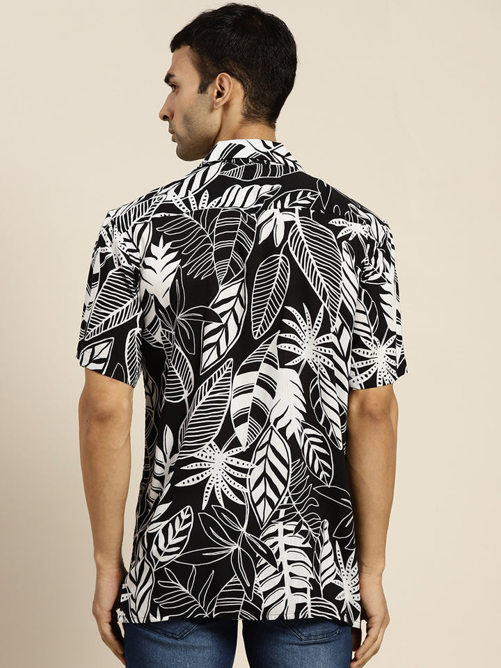 Men Black & White Prints Viscose Rayon Relaxed Fit Casual Resort Shirt
