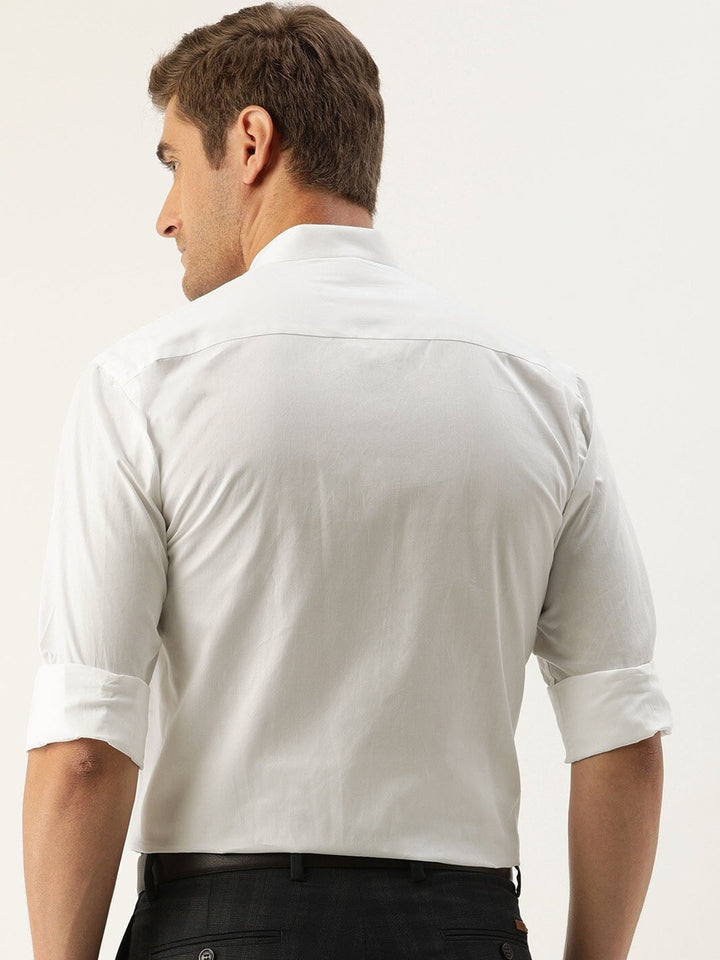 Men White Solids Pure Cotton Slim Fit Formal Shirt