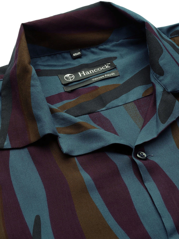 Men Tblue & Black Prints Viscose Rayon Relaxed Fit Casual Resort Shirt