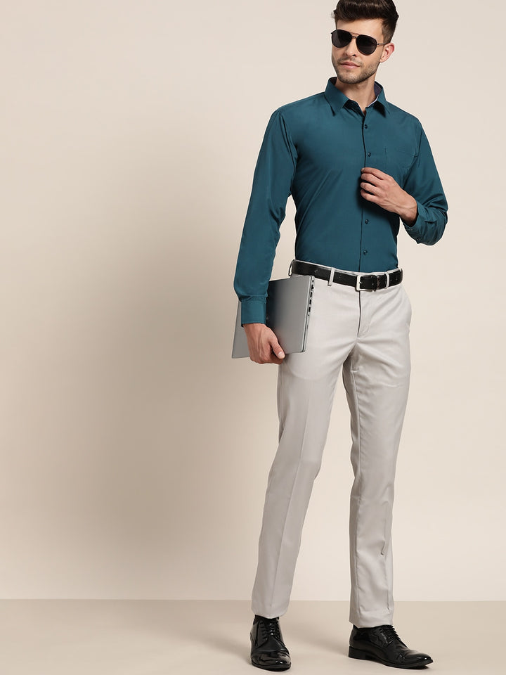 Men Cyan Solids Slim Fit Formal Shirt
