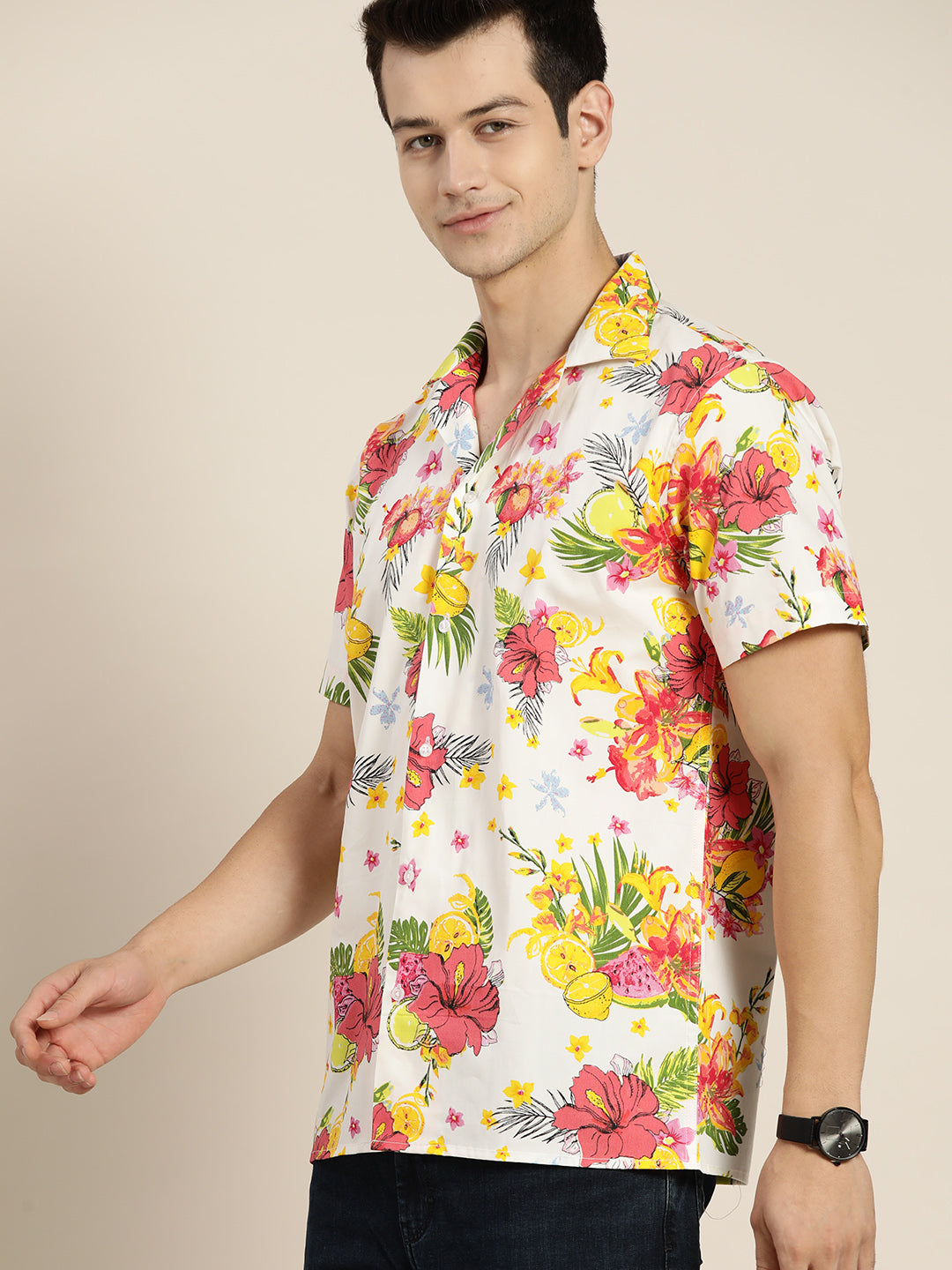 Men White & Red Prints Pure Cotton Relaxed Fit Casual Resort shirt