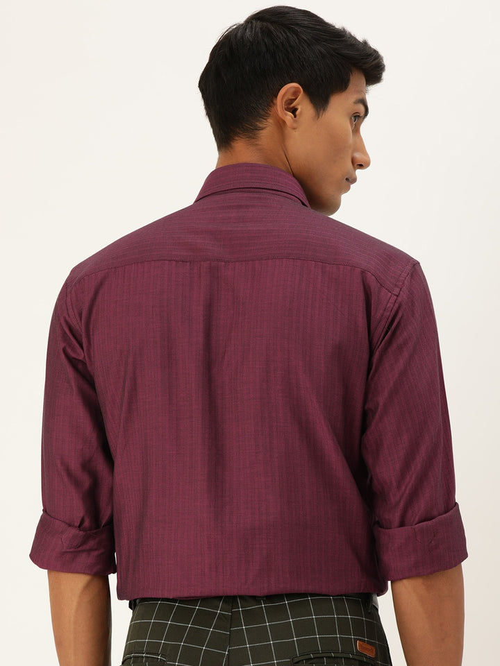 Men Maroon Solids Pure Cotton Slim Fit Formal Shirt