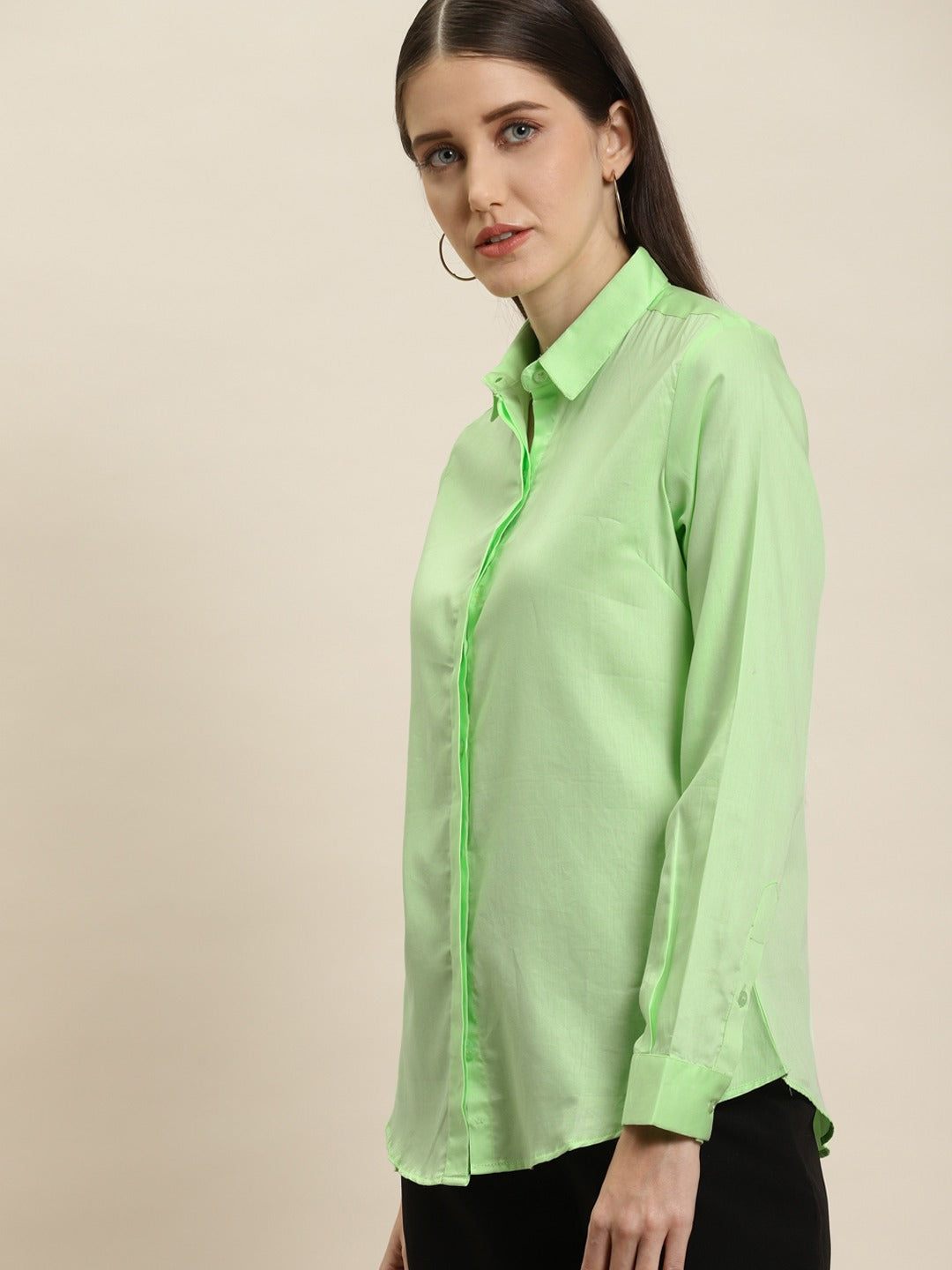 Women Green Solid Pure Cotton Satin Slim Fit Formal Shirt