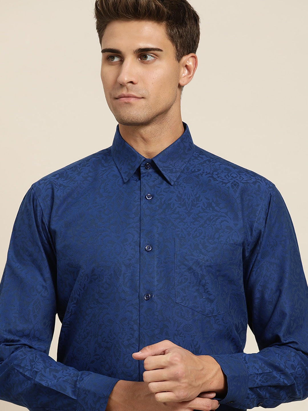 Men Blue Solids Pure Cotton Slim Fit Formal Shirt