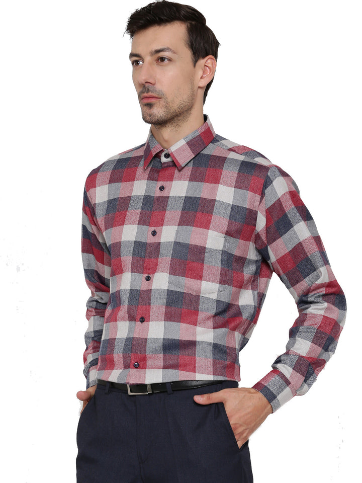 Men Navy and Red Checks Pure Cotton Slim Fit Formal Shirt
