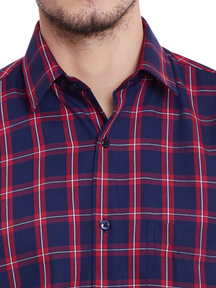 Men Navy and Red Checks Pure Cotton Slim Fit Formal Shirt