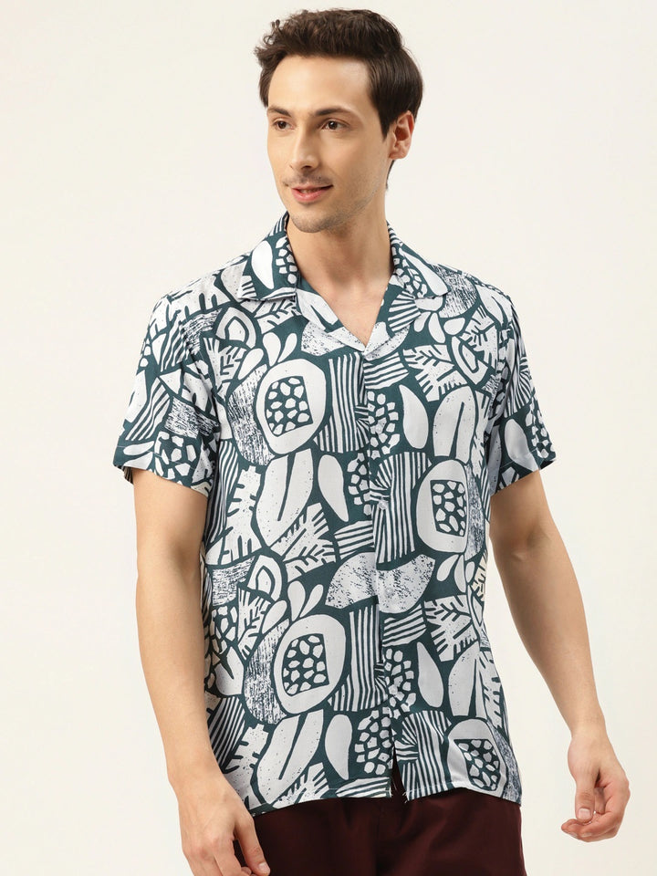 Men Green & White Printed Viscose Rayon Relaxed Fit Casual Resort Shirt