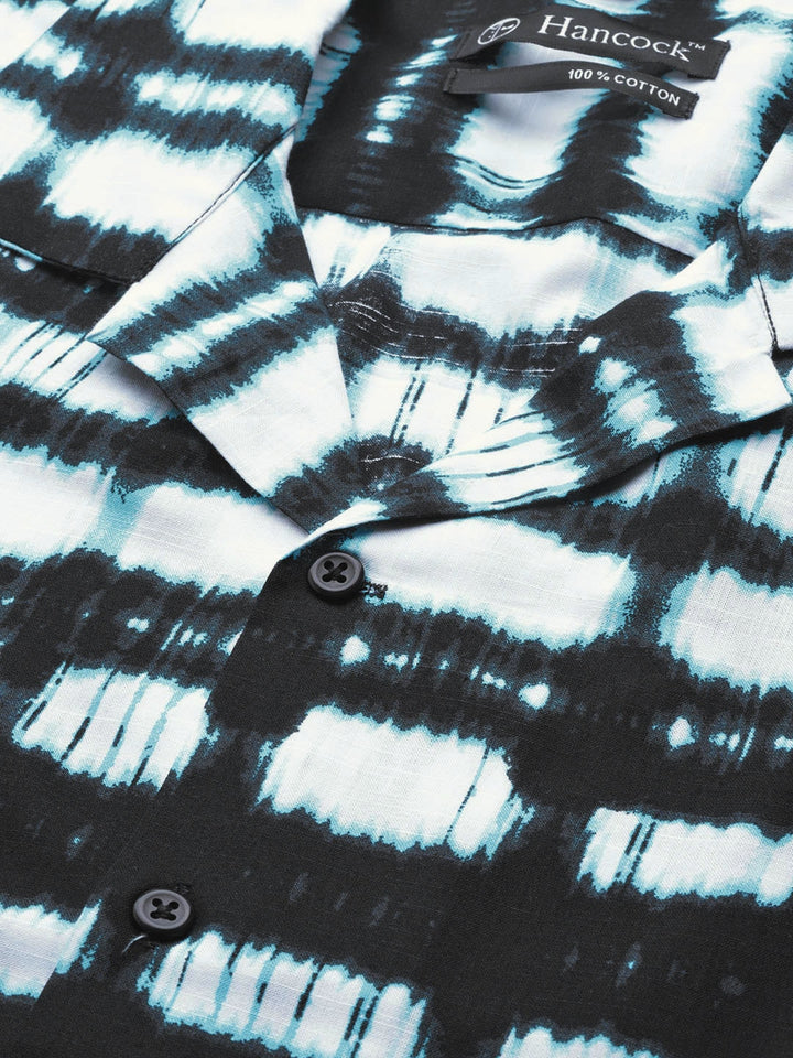 Men White & Black Printed Pure Cotton Relaxed Fit Casual Resort Shirt