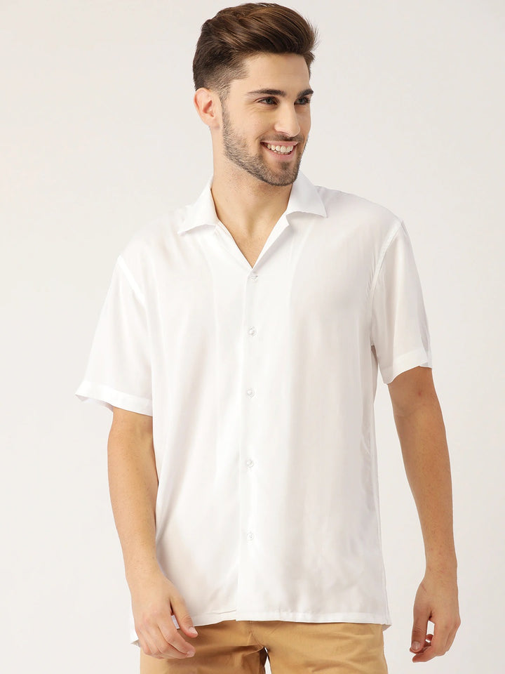 Men White Solid Viscose Rayon Relaxed Fit Casual Resort Shirt