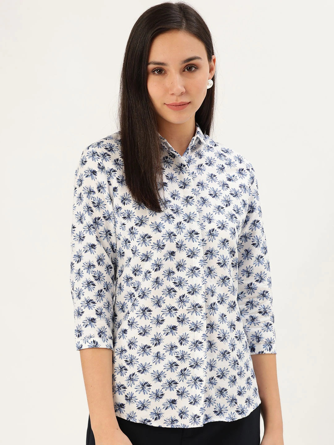 Women White & Blue Prints Pure Cotton Slim Fit Formal Shirt