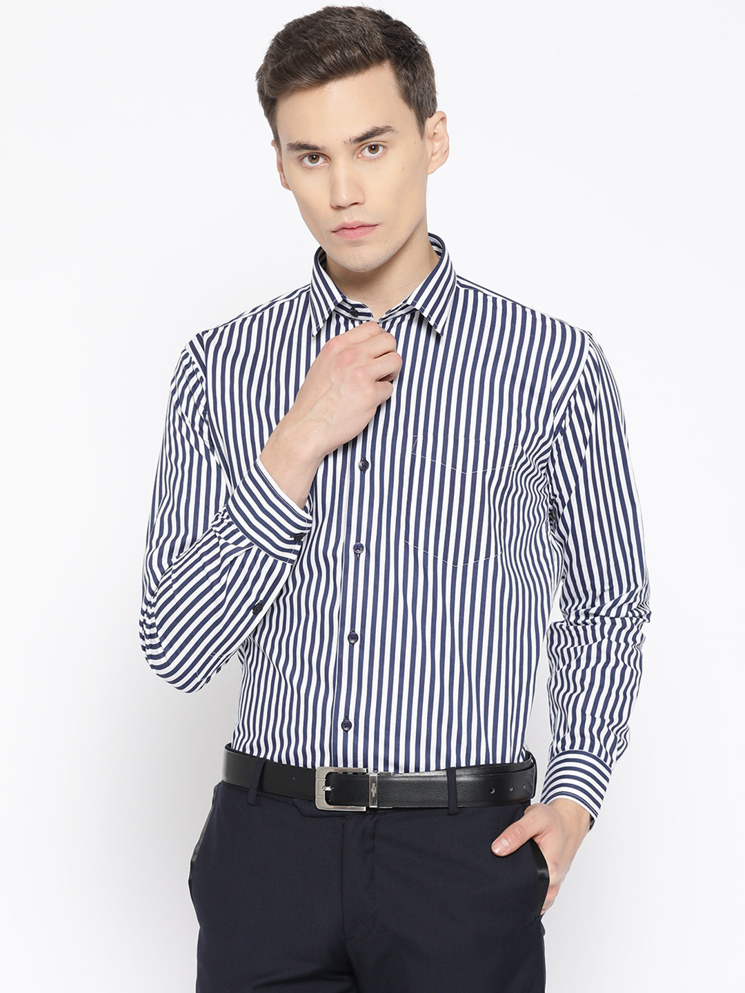 Men White & Navy Pure Cotton Striped Slim Fit Formal Shirt