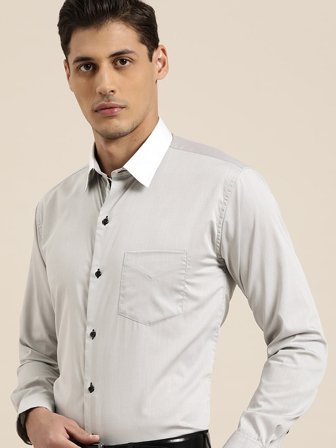 Men Grey Solid White Collar Pure Cotton Slim Fit Formal Shirt