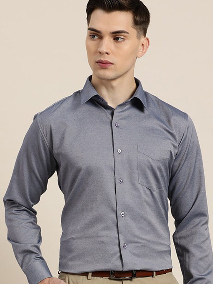 Men Navy & Grey Solid Pure Cotton Slim Fit Formal Shirt