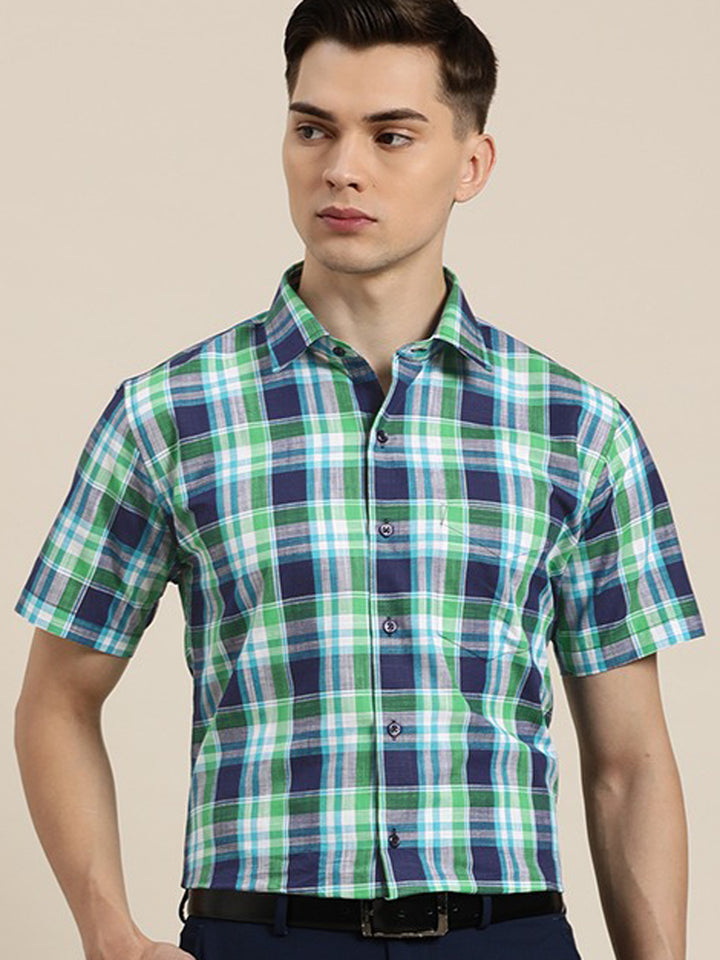 Men Navy & Green Checks Pure Cotton Slim Fit Formal Shirt