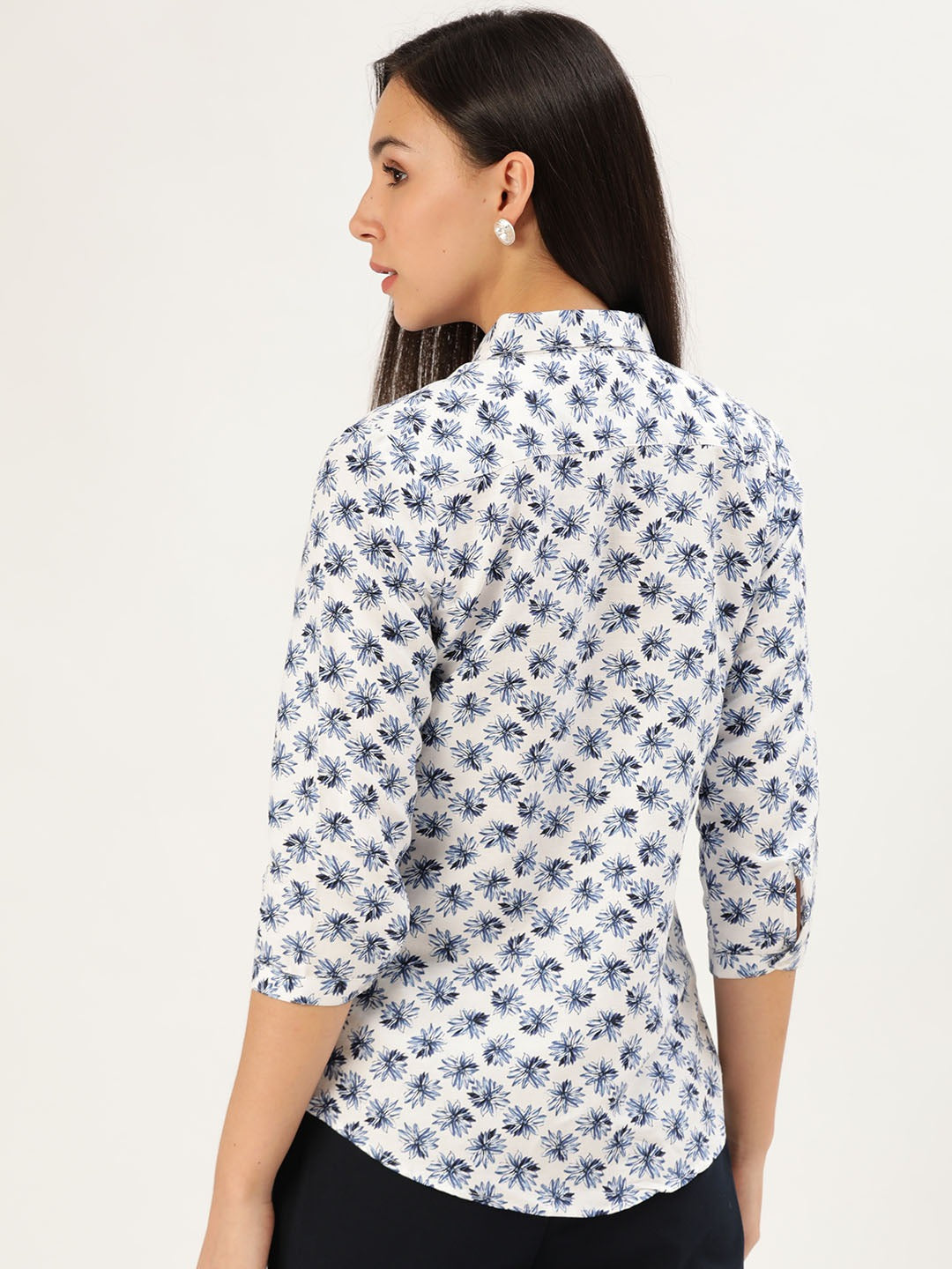 Women White & Blue Prints Pure Cotton Slim Fit Formal Shirt