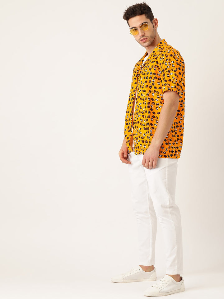 Men Yellow Printed Pure Cotton Relaxed Fit Casual Resort Shirt