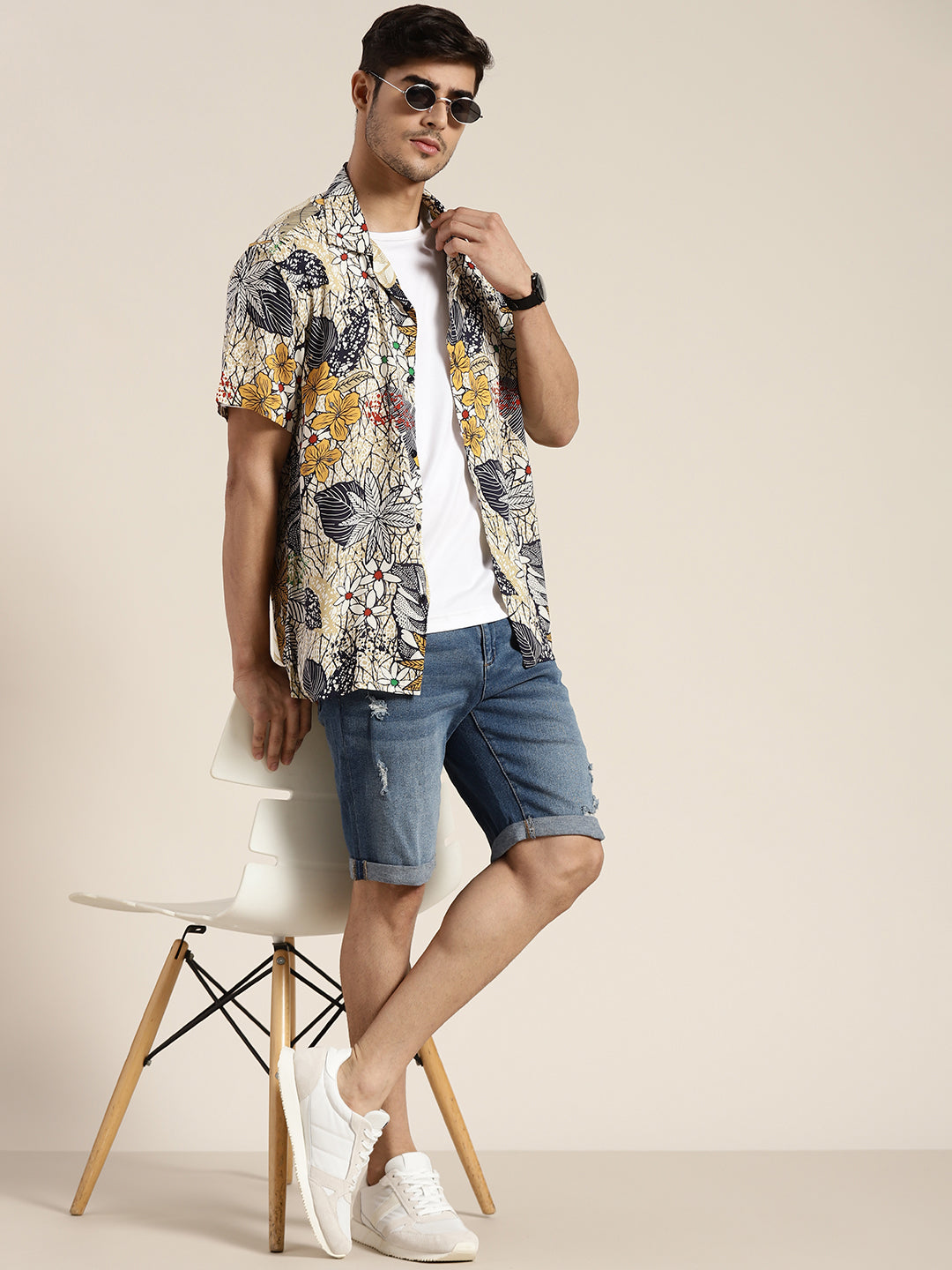 Men Mustard & Navy Printed Viscose Rayon Relaxed Fit Casual Resort Shirt