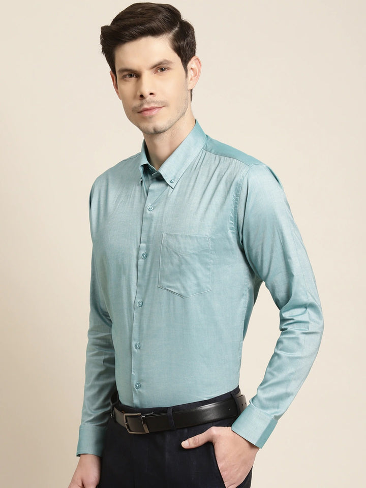 Men Green Solid Pure Cotton Slim Fit Formal Shirt