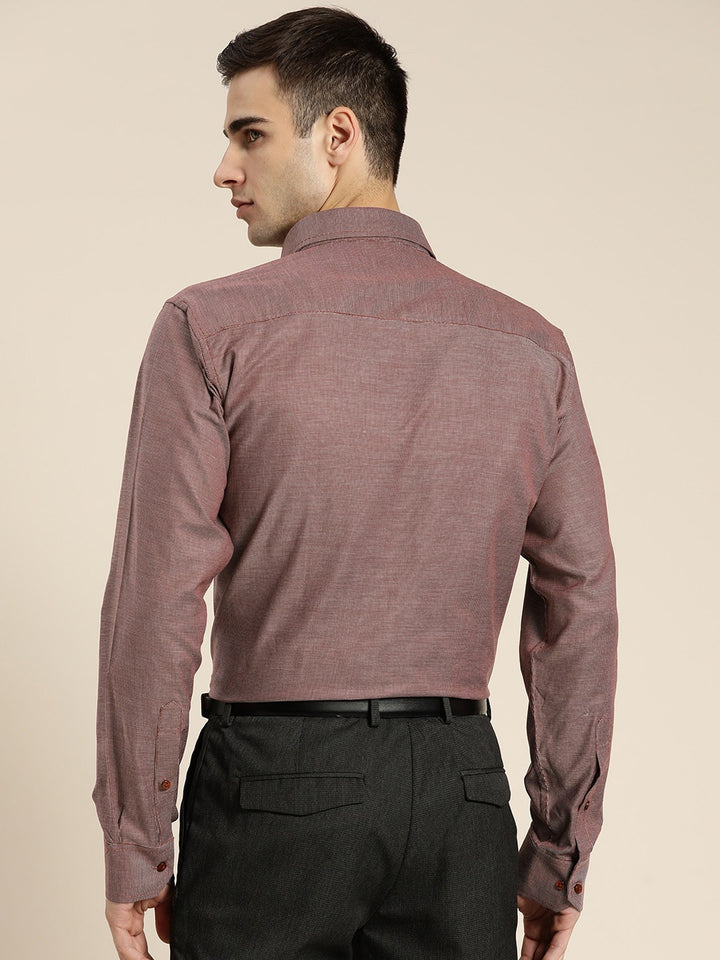 Men Maroon Solid Self Design Pure Cotton Slim Fit Formal Shirt
