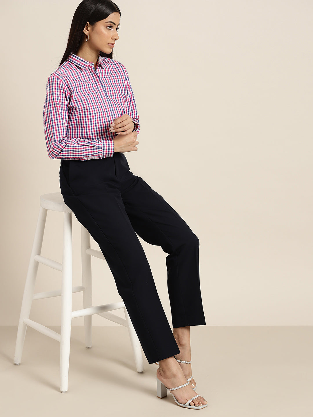 Women White & Pink Checks Pure Cotton Slim Fit Formal Shirt