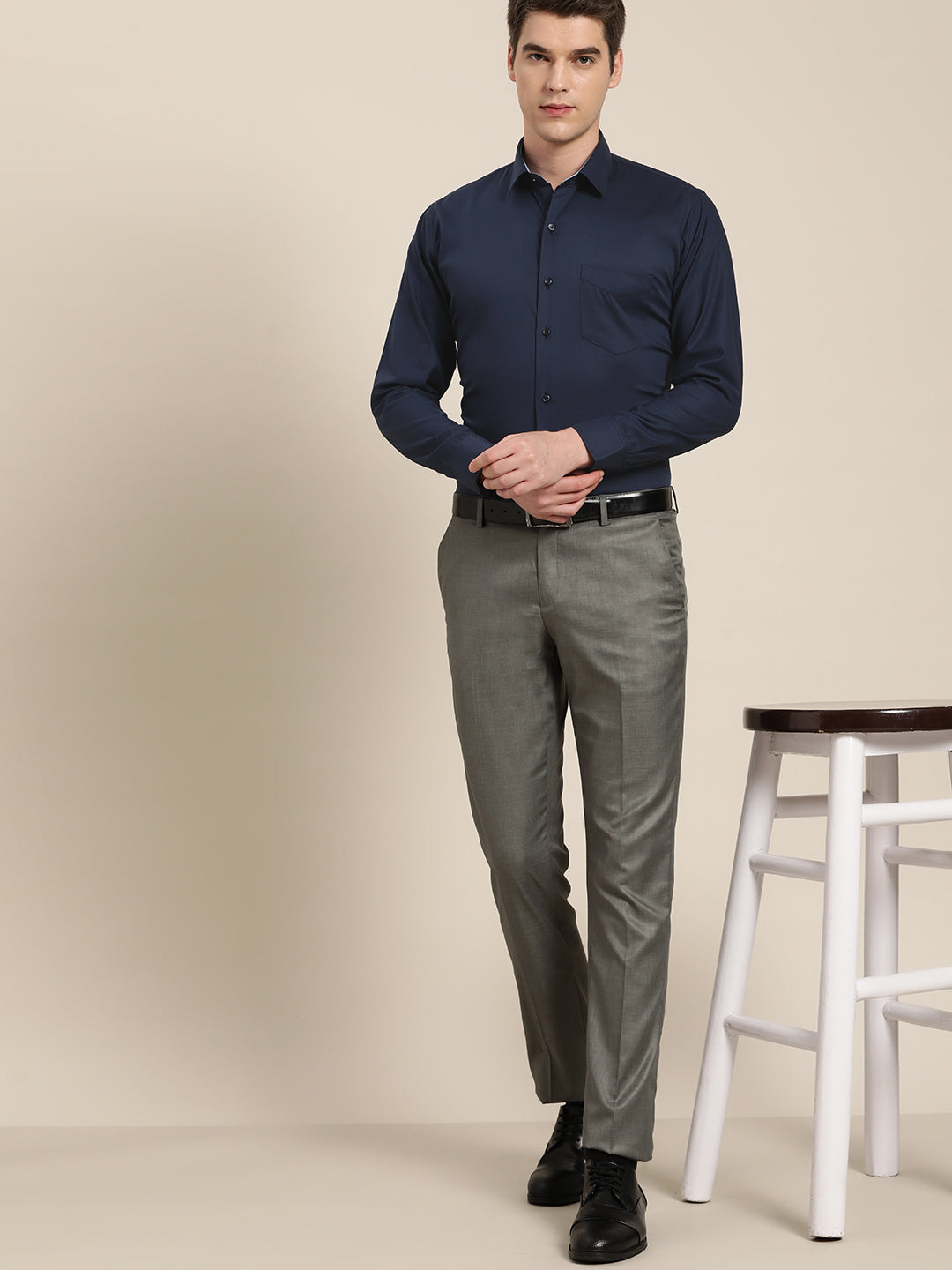 Men Navy Solid Pure Cotton Slim Fit Formal Shirt