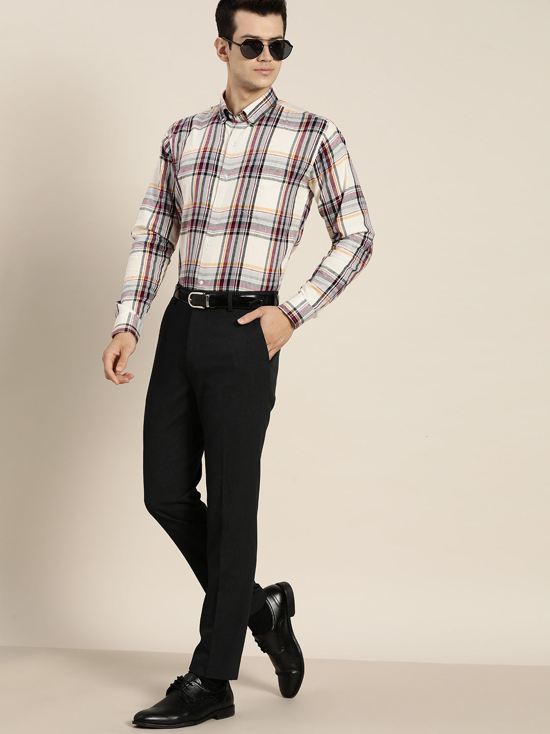 Men Beige & Black Checks Pure Cotton Slim Fit Formal Shirt