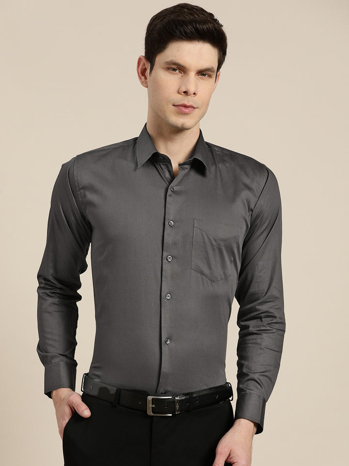 Men Dark Grey Solid Pure Cotton Satin Slim Fit Formal Shirt