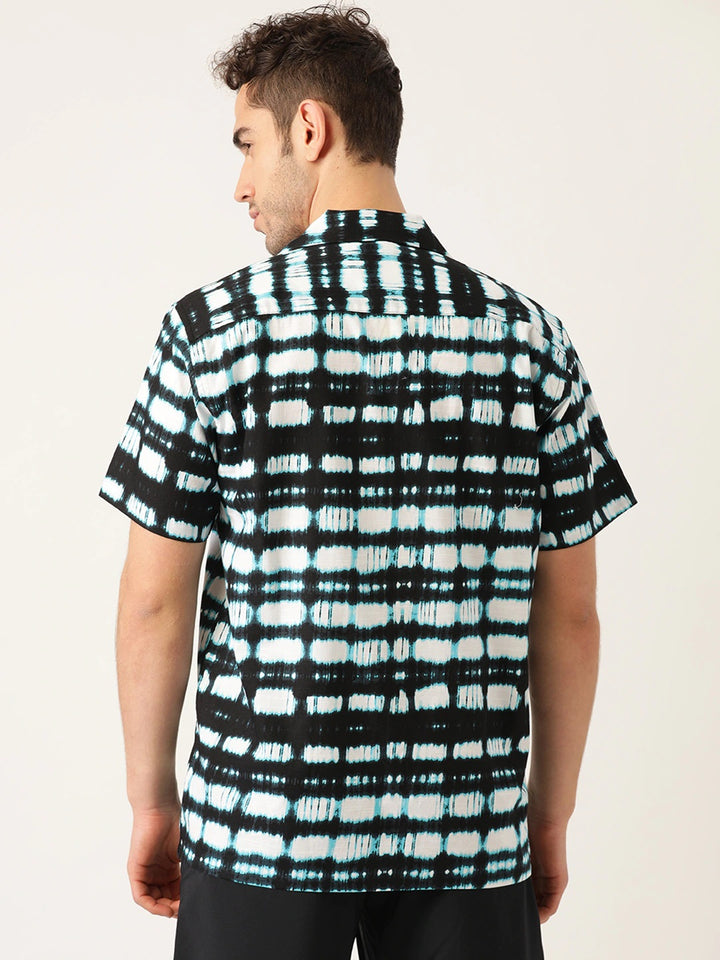 Men White & Black Printed Pure Cotton Relaxed Fit Casual Resort Shirt