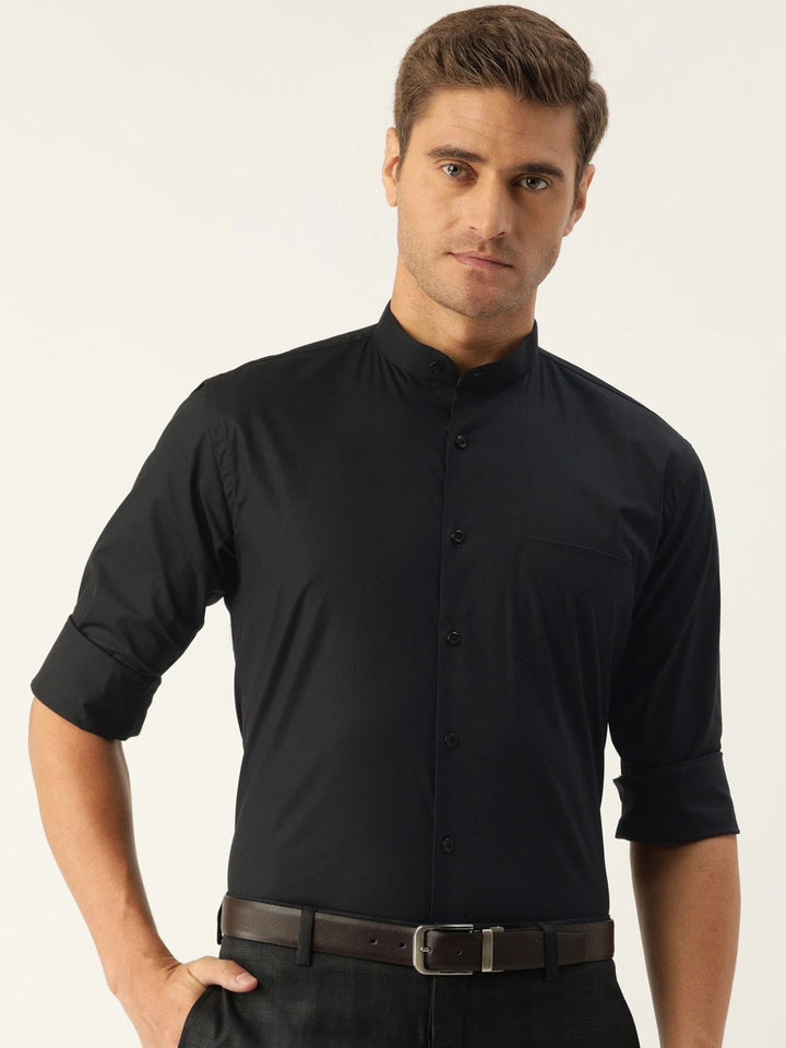 Men Black Solids Pure Cotton Slim Fit Formal Shirt