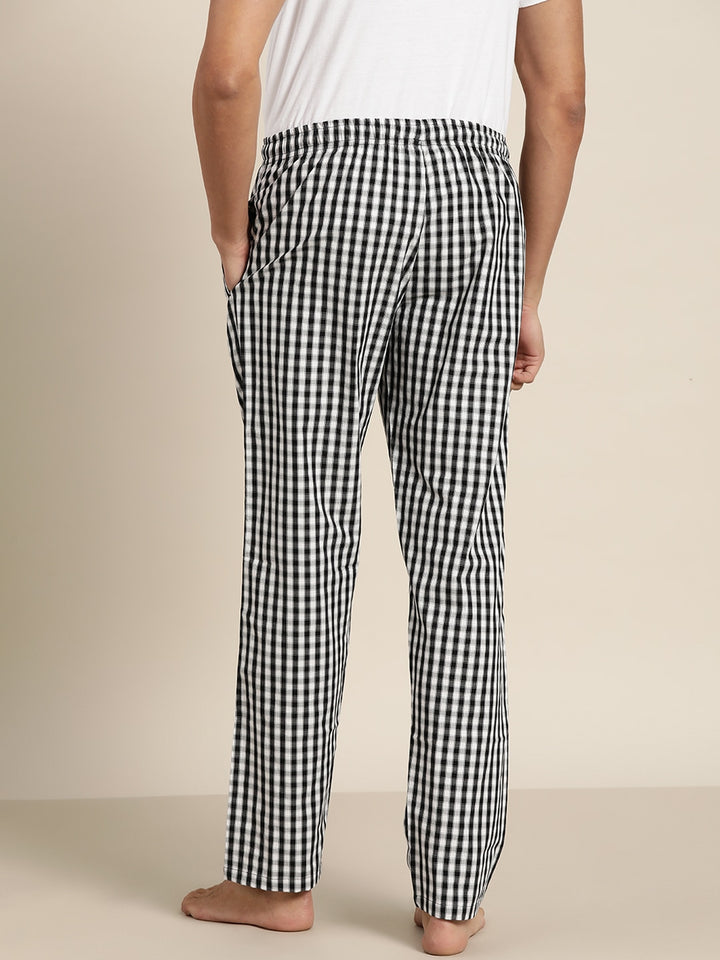 Men Black & White Checks Pure Cotton Relaxed Fit Casual Lounge Pant