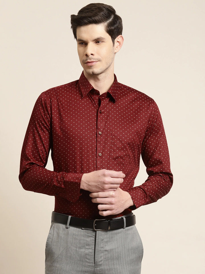 Men Maroon Prints Pure Cotton Slim Fit Formal Shirt