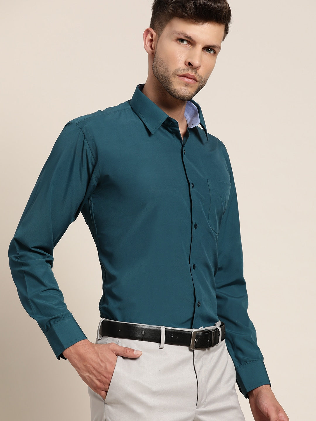 Men Cyan Solids Slim Fit Formal Shirt