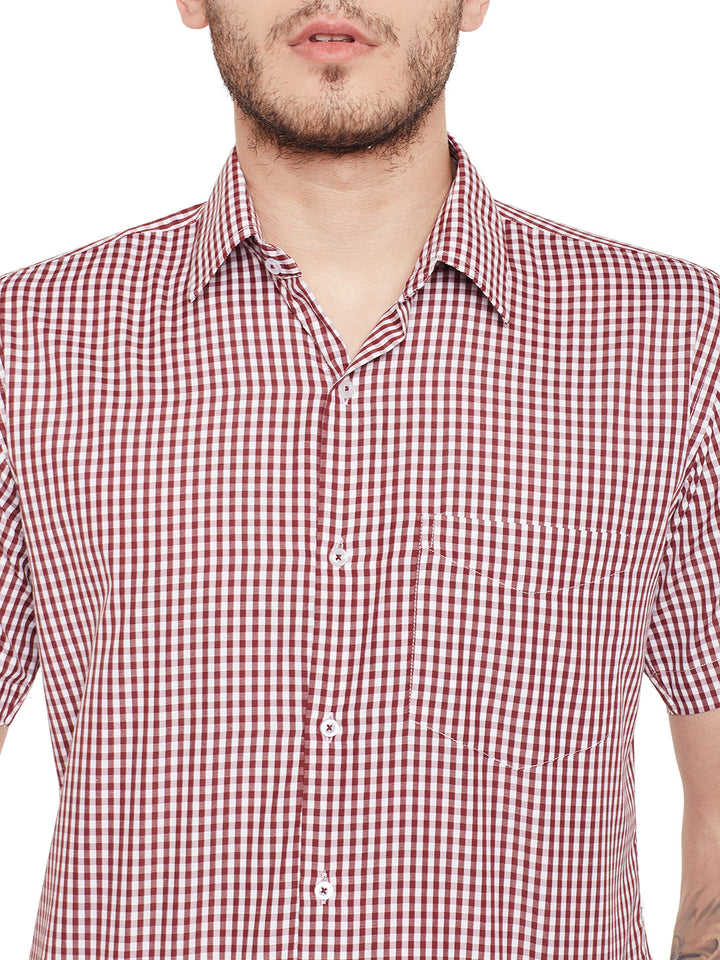Men Maroon and White Gingham Checked Slim Fit Short Sleeve Formal Shirt