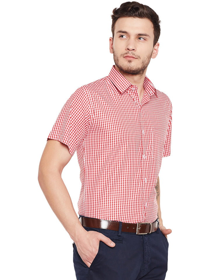 Men Red and White Gingham Checked Slim Fit Short Sleeve Formal Shirt