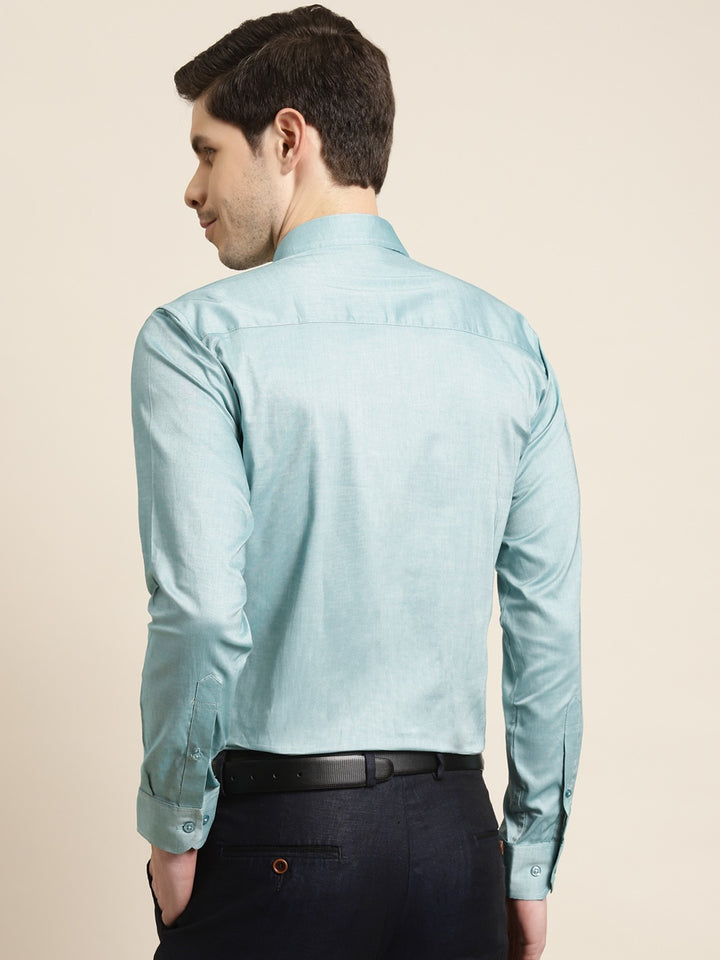 Men Green Solid Pure Cotton Slim Fit Formal Shirt