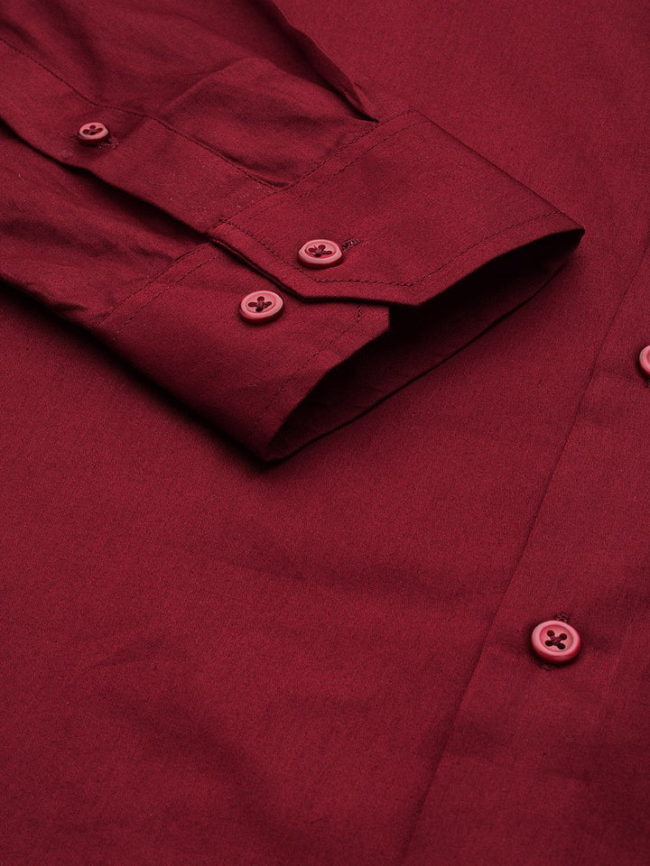 Men Maroon Solid Satin Pure Cotton Slim Fit Formal Shirt