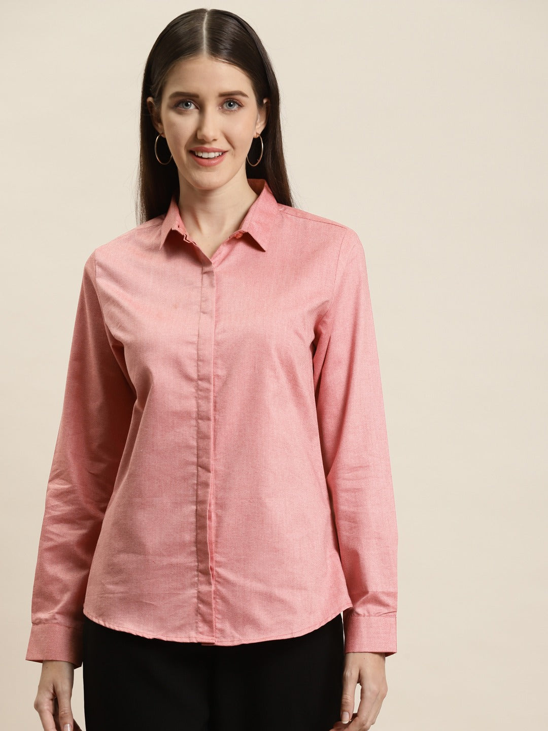 Women Coral Solid Chambray Cotton Rich Slim Fit Formal Shirt