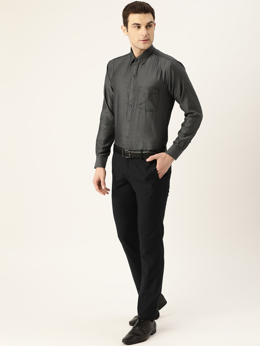 Men Dark Grey Solids Pure Cotton Slim Fit Formal Shirt