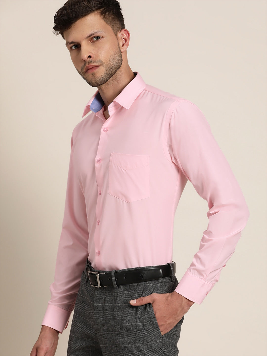 Men Pink Solids Slim Fit Formal Shirt