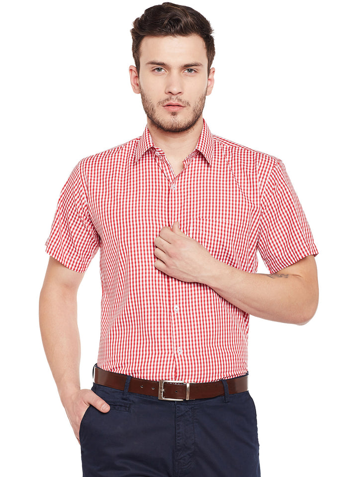 Men Red and White Gingham Checked Slim Fit Short Sleeve Formal Shirt