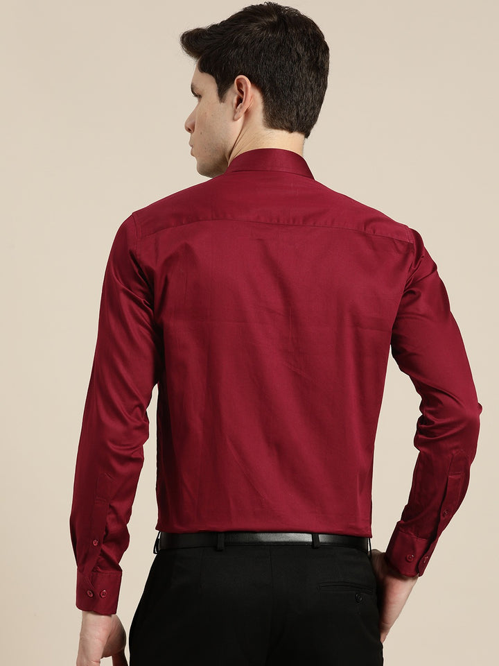 Men Maroon Solid Satin Pure Cotton Slim Fit Formal Shirt