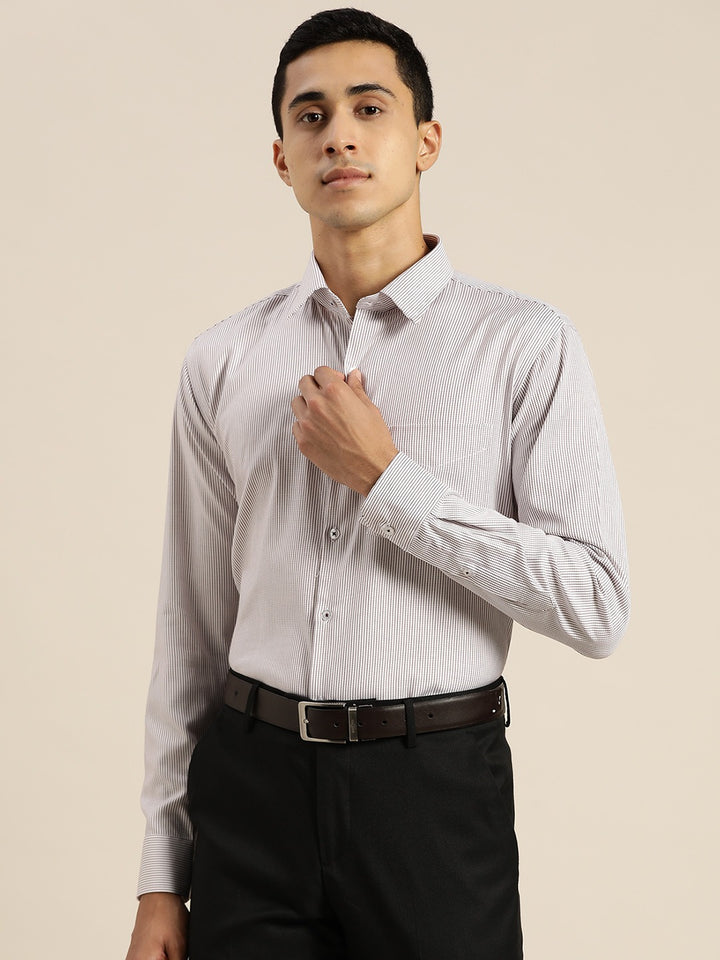Men White & Maroon Solid Self Design Dobbys Pure Cotton Slim Fit Formal Shirt