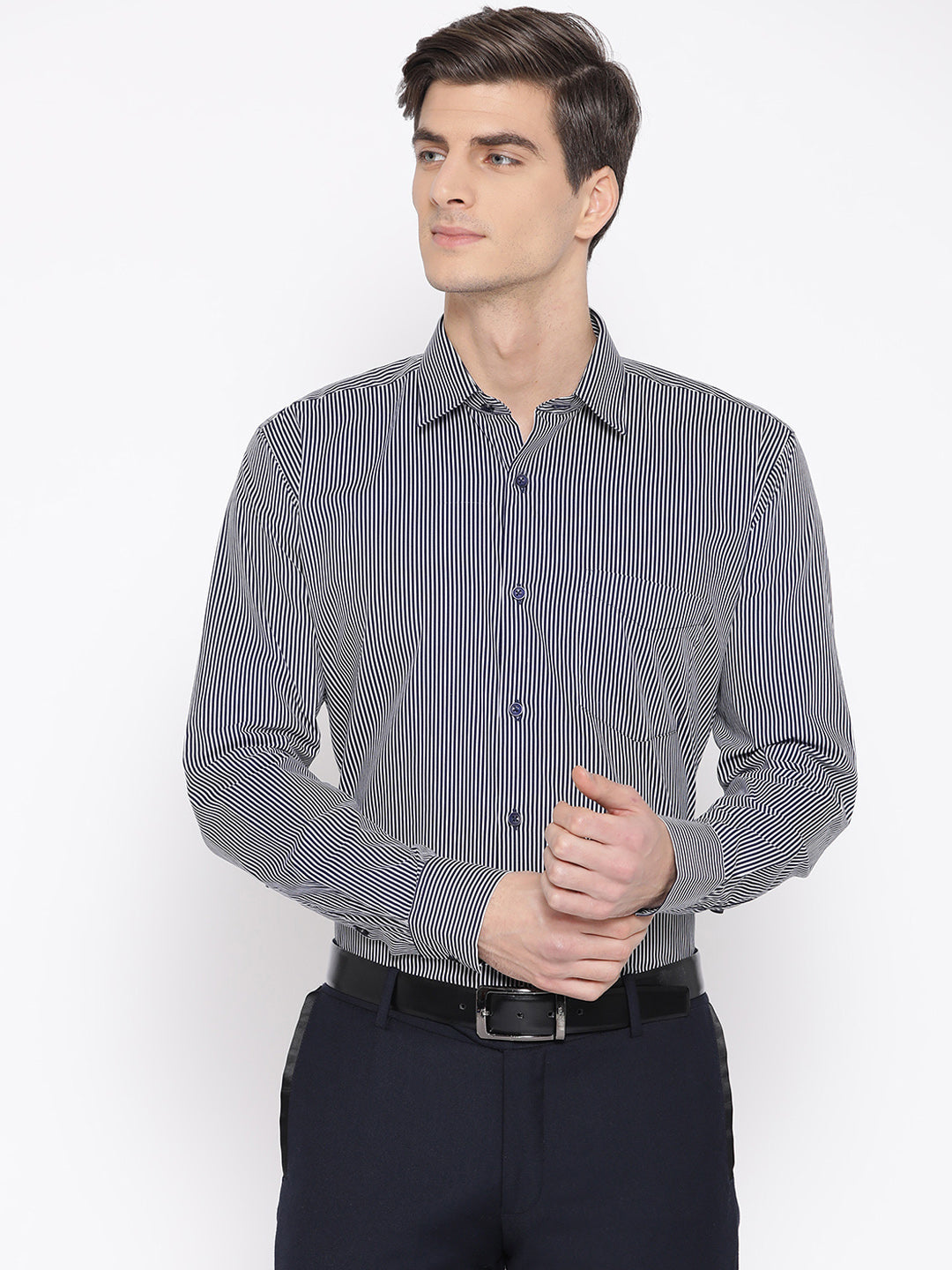 Men Navy & White Pure Cotton Striped Slim Fit Formal Shirt