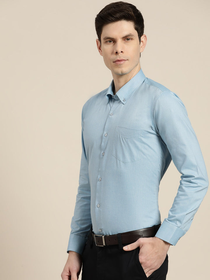 Men Turquoise Blue Solid Chambray Button Down Collar Slim Fit Formal Shirt