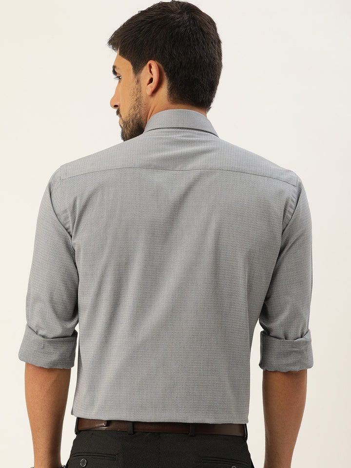 Men Grey Solids Pure Cotton Slim Fit Formal Shirt