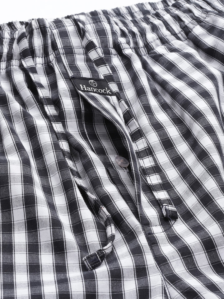 Men Black & White Checks Pure Cotton Relaxed Fit Casual Lounge Pant