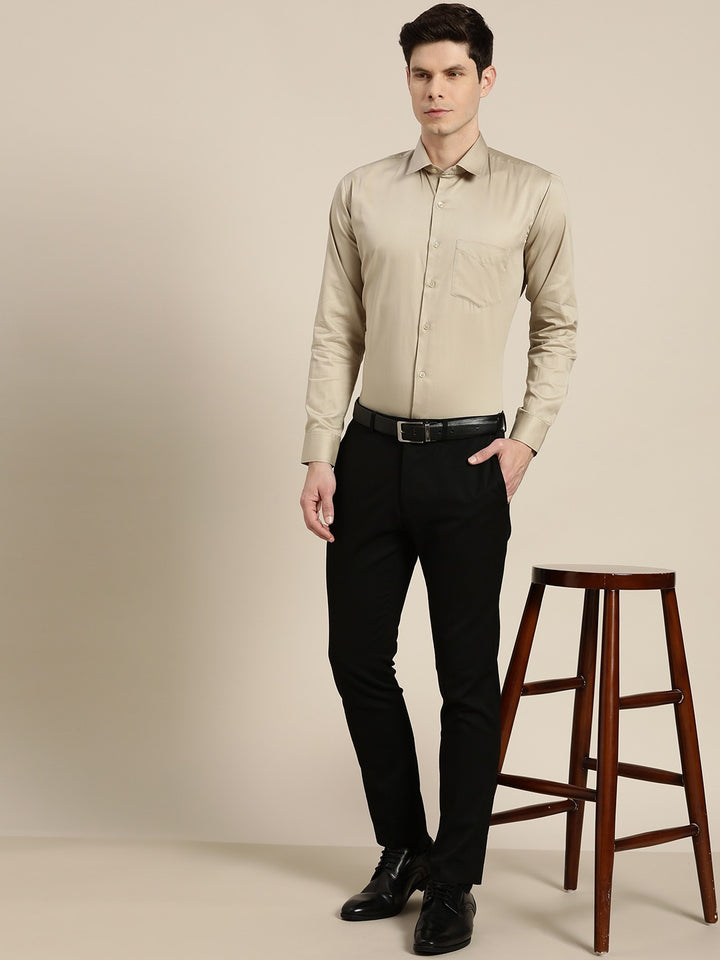Men Beige Solid Pure Cotton Satin Slim Fit Formal Shirt