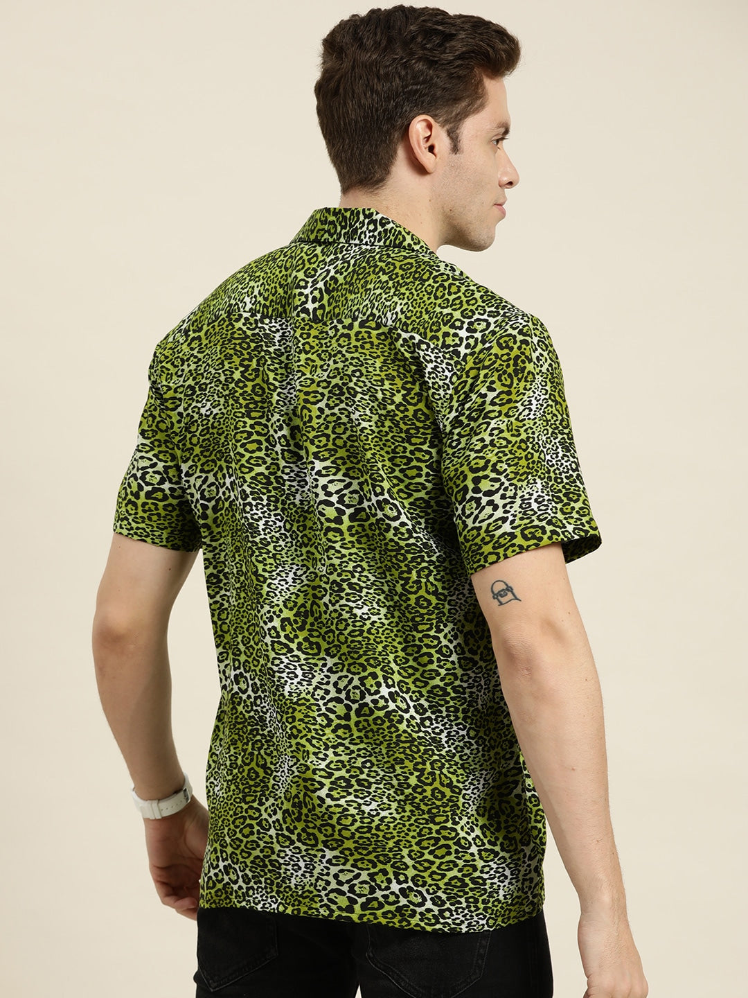 Men Green-Black Prints Viscose Rayon Relaxed Fit Casual Resort Shirt