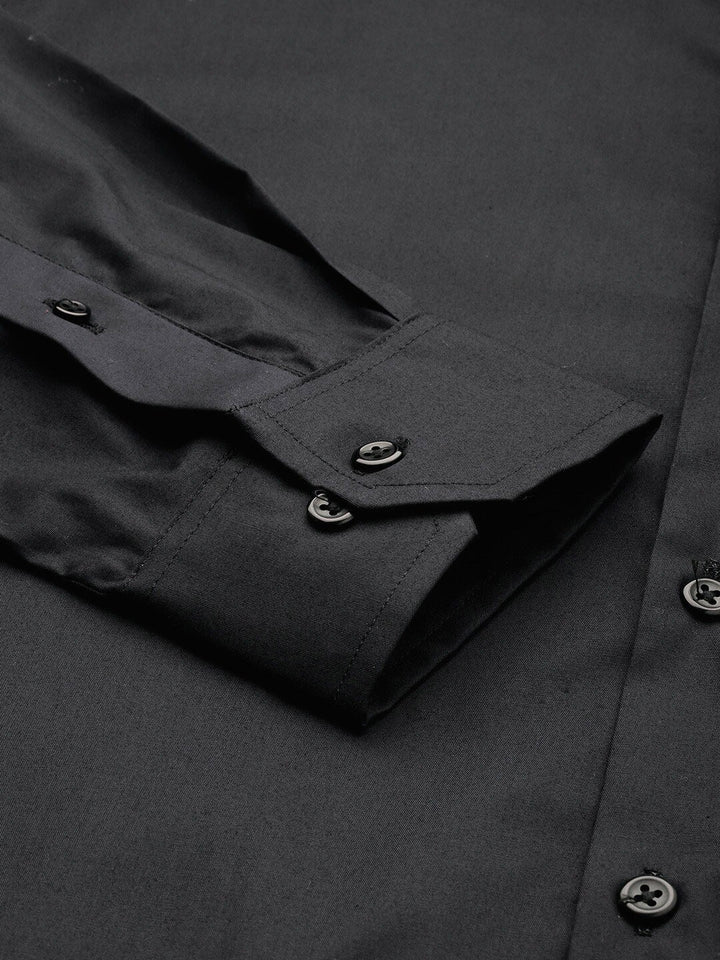 Men Black Solids Pure Cotton Slim Fit Formal Shirt